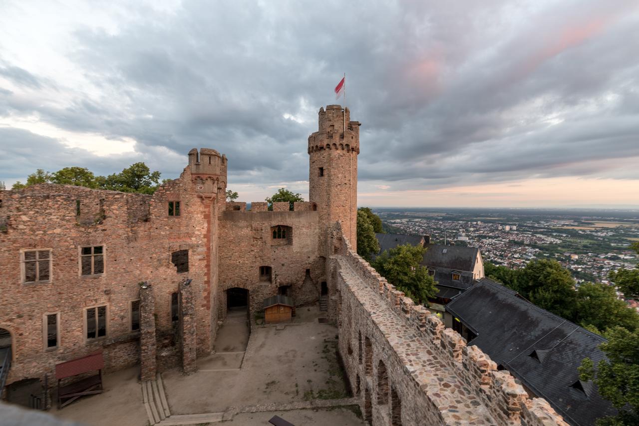 Schloss Auerbach Große * Bensheim